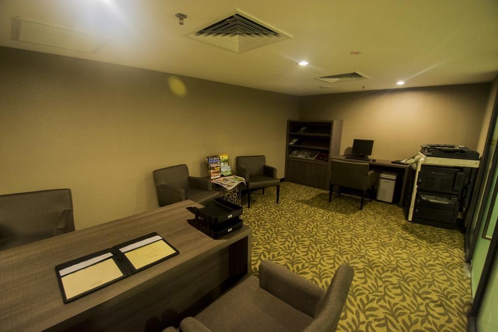 Grand Alora Hotel Alor Setar Dış mekan fotoğraf